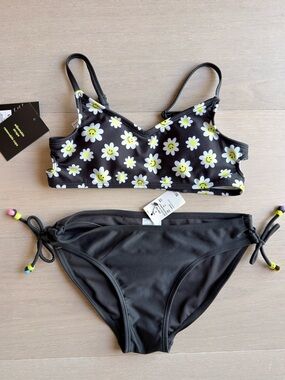 Art of Class  Daisy Print Two-Piece Swim Set - Size L 10/12
